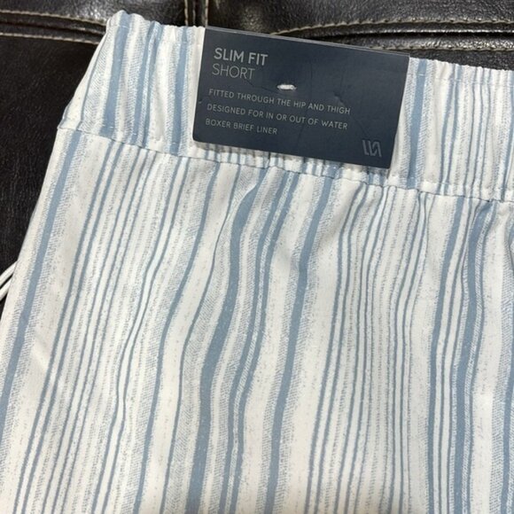 VRST Men's 5" Resort Short - Picture 13 of 14